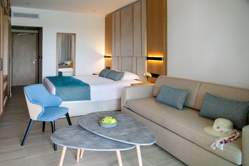 Asterias 4* Ayía Nápa